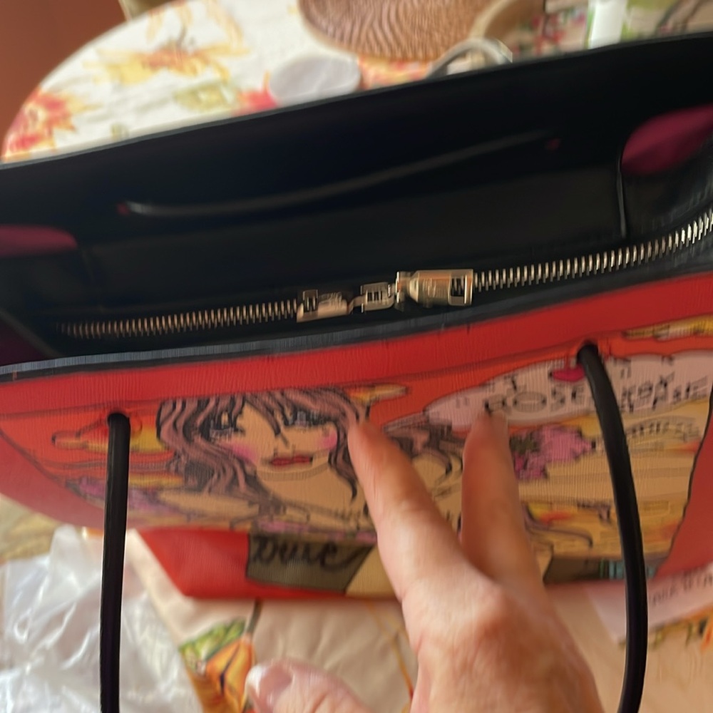 Betsy Johnson NWT Colorful Graphic Tote Bag - Picture 8 of 10